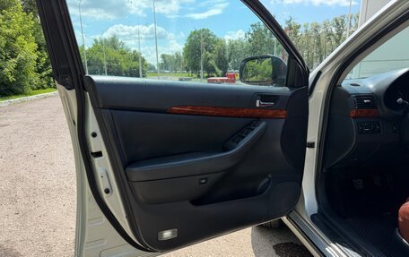 Toyota Avensis III рестайлинг, 2004 год, 620 000 рублей, 9 фотография