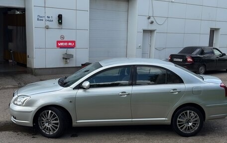 Toyota Avensis III рестайлинг, 2004 год, 620 000 рублей, 3 фотография