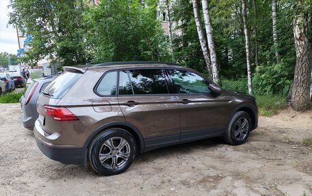 Volkswagen Tiguan II, 2019 год, 2 120 000 рублей, 6 фотография