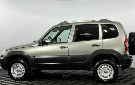 Chevrolet Niva I рестайлинг, 2017 год, 680 000 рублей, 9 фотография