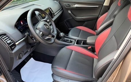 Skoda Karoq I, 2023 год, 2 247 000 рублей, 10 фотография