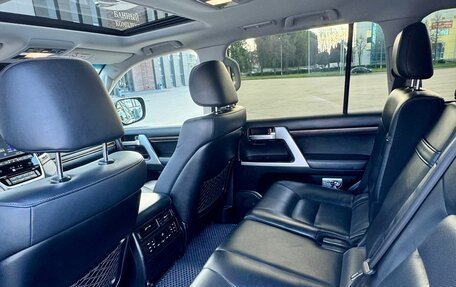 Toyota Land Cruiser 200, 2018 год, 6 200 000 рублей, 15 фотография