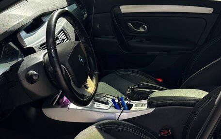Renault Laguna III рестайлинг, 2008 год, 645 000 рублей, 11 фотография