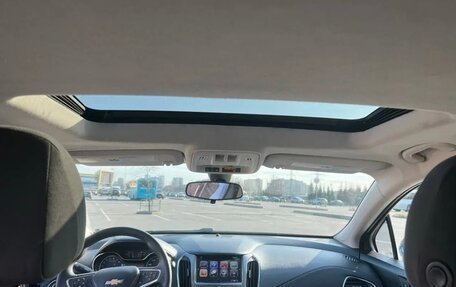 Chevrolet Cruze II, 2017 год, 1 000 000 рублей, 10 фотография