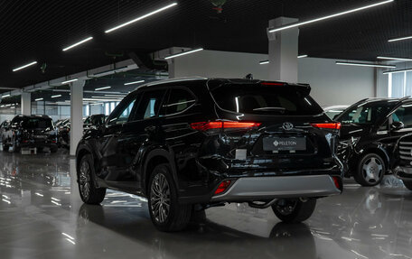 Toyota Highlander, 2026 год, 5 300 000 рублей, 5 фотография