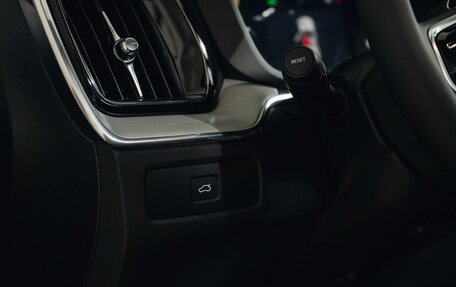 Volvo XC60 II, 2026 год, 6 750 000 рублей, 17 фотография