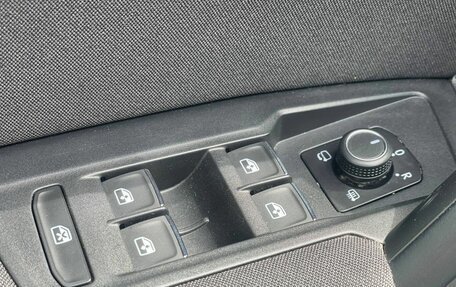 Volkswagen Tiguan II, 2019 год, 2 590 000 рублей, 8 фотография