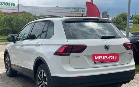 Volkswagen Tiguan II, 2019 год, 2 590 000 рублей, 7 фотография