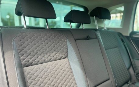 Volkswagen Tiguan II, 2019 год, 2 590 000 рублей, 20 фотография