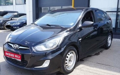 Hyundai Solaris II рестайлинг, 2013 год, 735 000 рублей, 1 фотография