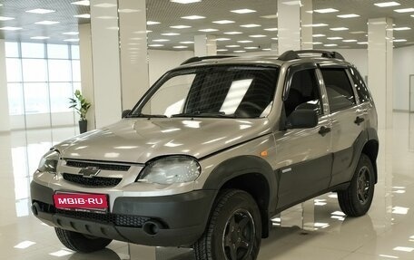 Chevrolet Niva I рестайлинг, 2009 год, 252 000 рублей, 1 фотография
