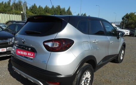 Renault Kaptur I рестайлинг, 2019 год, 1 400 000 рублей, 4 фотография