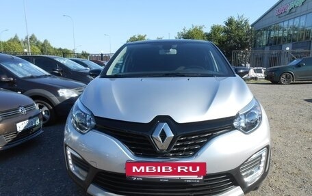 Renault Kaptur I рестайлинг, 2019 год, 1 400 000 рублей, 5 фотография