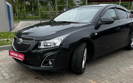 Chevrolet Cruze II, 2012 год, 650 000 рублей, 3 фотография