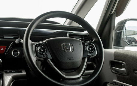 Honda Stepwgn IV, 2020 год, 2 370 000 рублей, 15 фотография