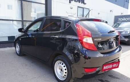 Hyundai Solaris II рестайлинг, 2013 год, 735 000 рублей, 7 фотография