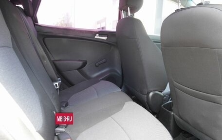 Hyundai Solaris II рестайлинг, 2013 год, 735 000 рублей, 10 фотография