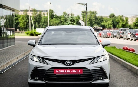 Toyota Camry, 2021 год, 3 700 000 рублей, 4 фотография