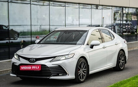 Toyota Camry, 2021 год, 3 700 000 рублей, 3 фотография