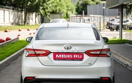 Toyota Camry, 2021 год, 3 700 000 рублей, 8 фотография