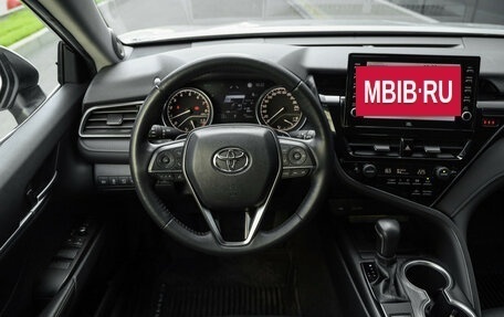 Toyota Camry, 2021 год, 3 700 000 рублей, 16 фотография