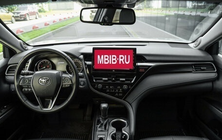 Toyota Camry, 2021 год, 3 700 000 рублей, 15 фотография