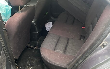 Mazda 6, 2004 год, 120 000 рублей, 3 фотография