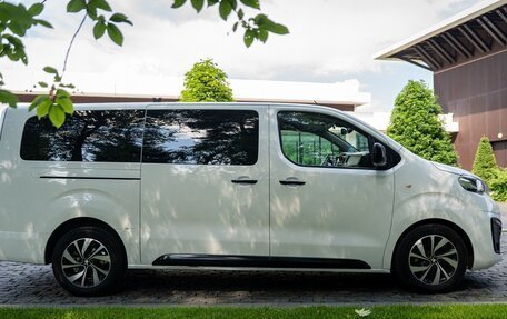 Peugeot Traveller I, 2021 год, 3 450 000 рублей, 3 фотография