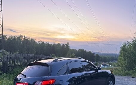 Infiniti FX I, 2005 год, 770 000 рублей, 3 фотография