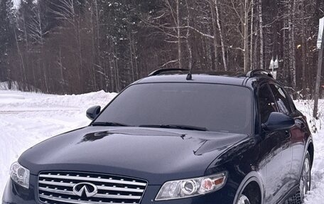 Infiniti FX I, 2005 год, 770 000 рублей, 4 фотография