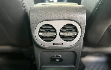 Volkswagen Tiguan I, 2011 год, 1 345 000 рублей, 27 фотография