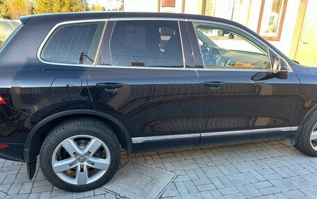 Volkswagen Touareg III, 2012 год, 2 100 000 рублей, 4 фотография