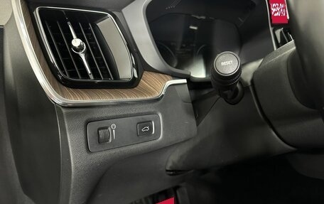 Volvo XC60 II, 2019 год, 3 100 000 рублей, 9 фотография