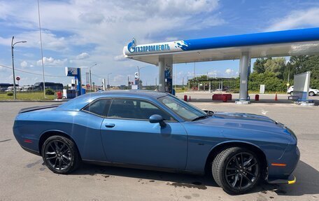Dodge Challenger III рестайлинг 2, 2021 год, 4 500 000 рублей, 3 фотография