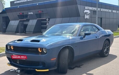 Dodge Challenger III рестайлинг 2, 2021 год, 4 500 000 рублей, 6 фотография