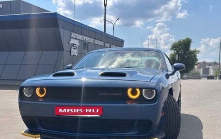 Dodge Challenger III рестайлинг 2, 2021 год, 4 500 000 рублей, 7 фотография