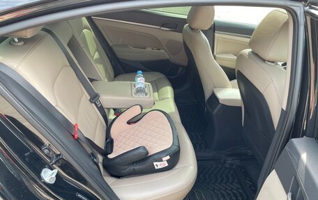 Hyundai Elantra VI рестайлинг, 2016 год, 1 240 000 рублей, 8 фотография