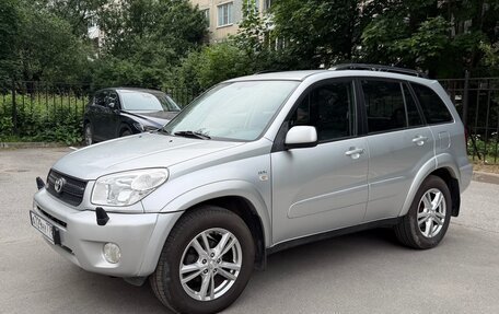 Toyota RAV4, 2004 год, 1 300 000 рублей, 4 фотография