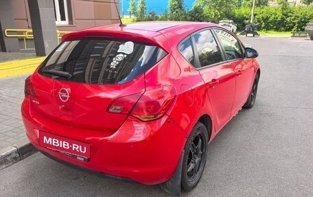 Opel Astra J, 2011 год, 600 000 рублей, 3 фотография
