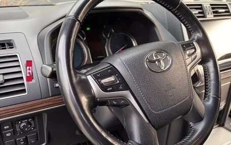 Toyota Land Cruiser Prado 150 рестайлинг 2, 2021 год, 7 000 000 рублей, 7 фотография