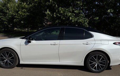 Toyota Camry, 2021 год, 3 350 000 рублей, 6 фотография