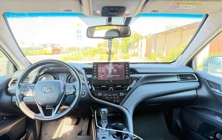 Toyota Camry, 2021 год, 3 350 000 рублей, 9 фотография