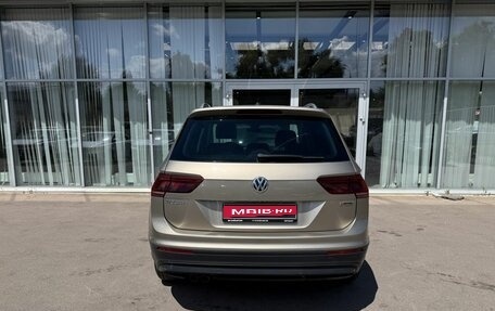 Volkswagen Tiguan II, 2019 год, 2 840 000 рублей, 6 фотография