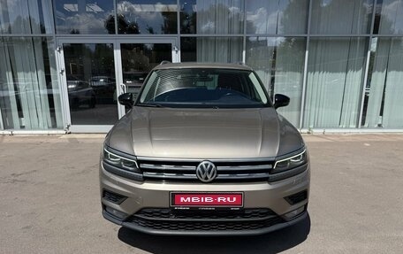 Volkswagen Tiguan II, 2019 год, 2 840 000 рублей, 2 фотография