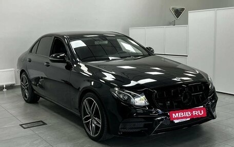 Mercedes-Benz E-Класс, 2017 год, 2 100 000 рублей, 2 фотография