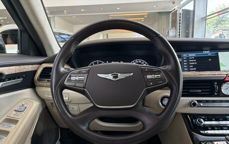 Genesis G90 I рестайлинг, 2018 год, 3 090 000 рублей, 13 фотография