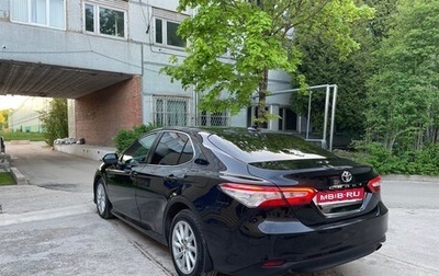 Toyota Camry, 2021 год, 2 950 000 рублей, 1 фотография
