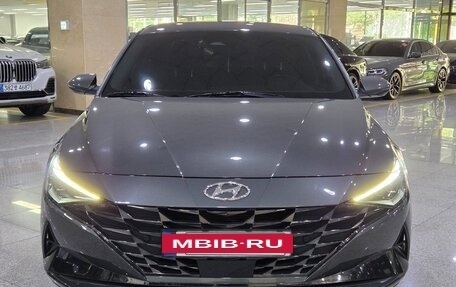 Hyundai Elantra, 2023 год, 1 799 000 рублей, 2 фотография