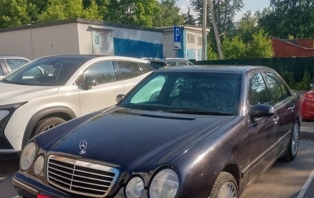 Mercedes-Benz E-Класс AMG, 1996 год, 1 200 000 рублей, 3 фотография
