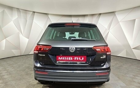 Volkswagen Tiguan II, 2017 год, 1 943 000 рублей, 8 фотография